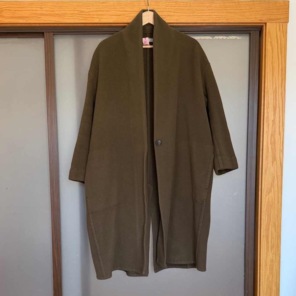 Vince. Olive Green Cocoon Coat